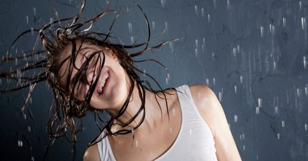 Common Monsoon Hair Problems and Tips to Avoid Them